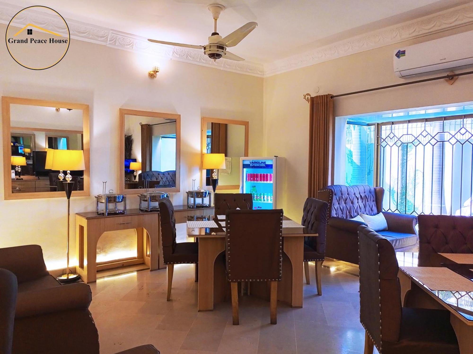 Grand Peace House I Bed and Breakfast Islamabad Esterno foto