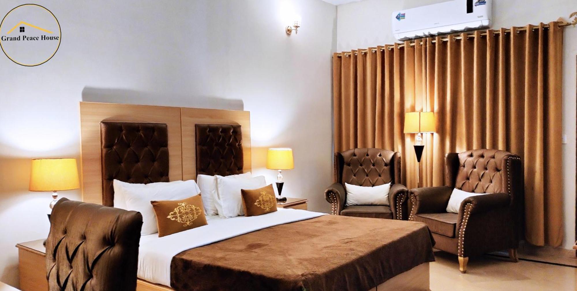 Grand Peace House I Bed and Breakfast Islamabad Esterno foto