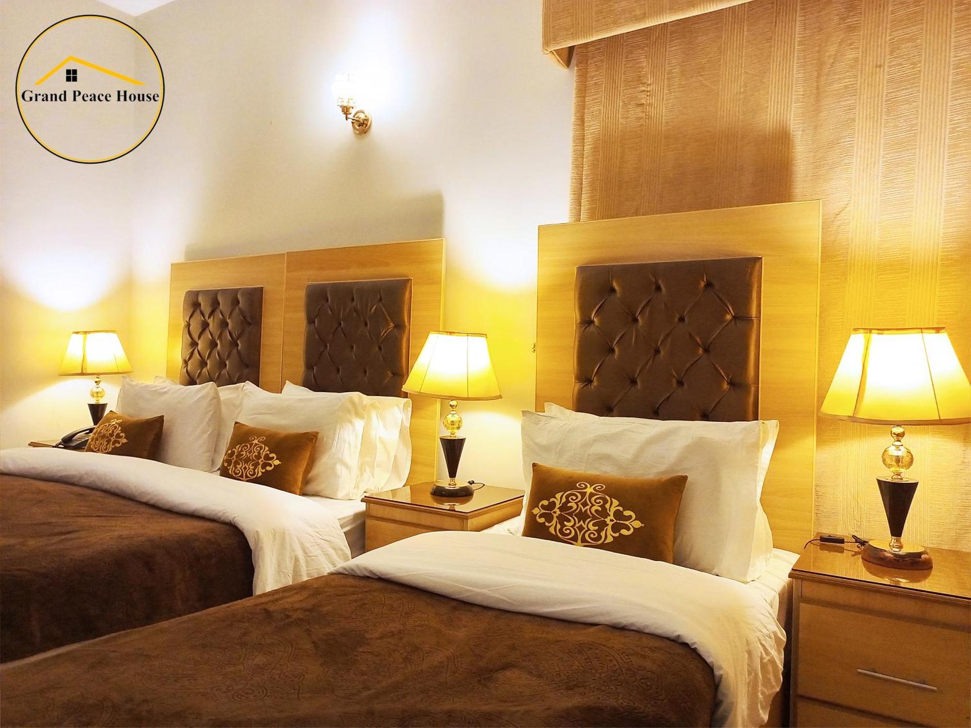 Grand Peace House I Bed and Breakfast Islamabad Esterno foto