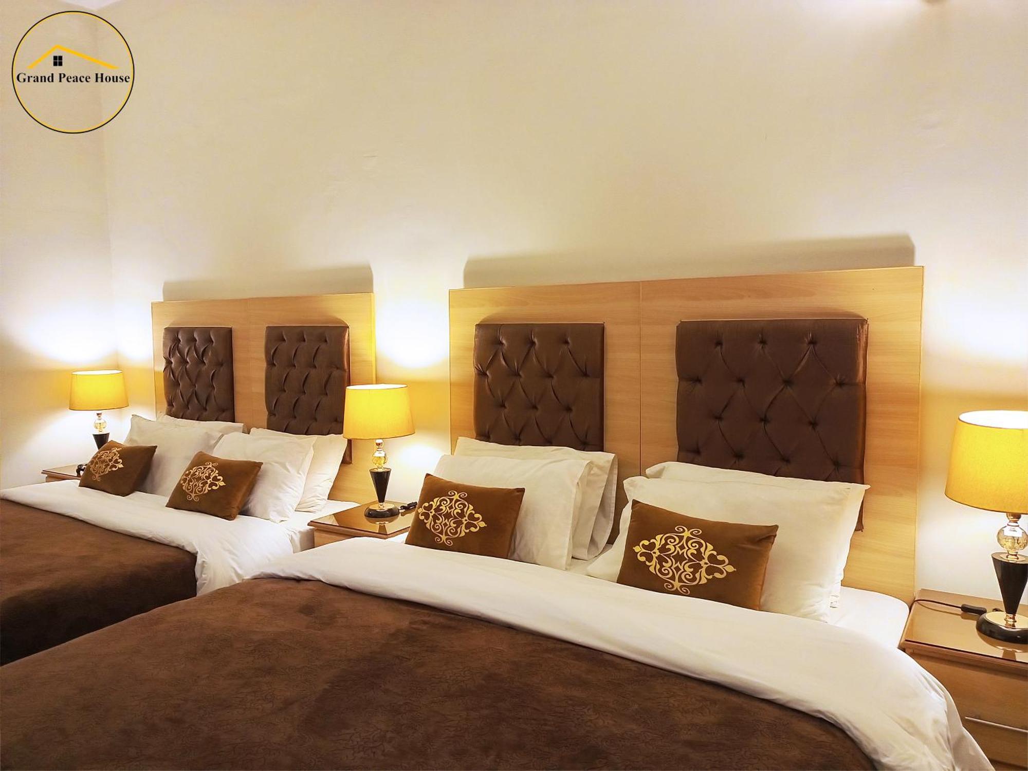 Grand Peace House I Bed and Breakfast Islamabad Esterno foto